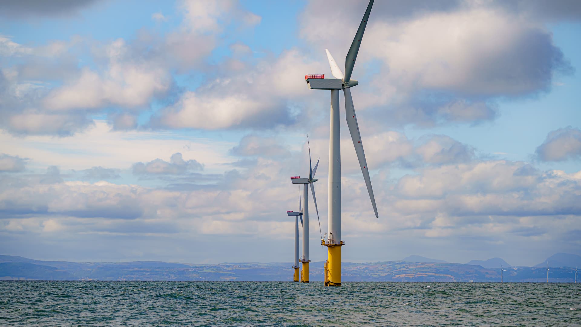 In major milestone, wind power was Britain's largest source of electricity in the first quarter
