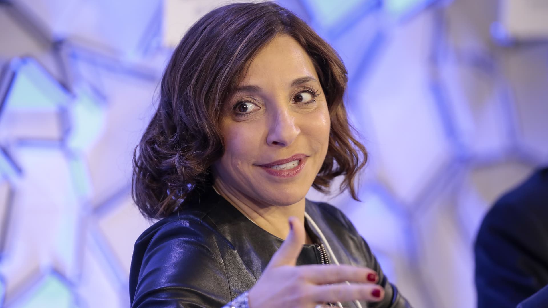 Elon Musk hires ex-NBCUniversal ad chief Linda Yaccarino to be Twitter's CEO