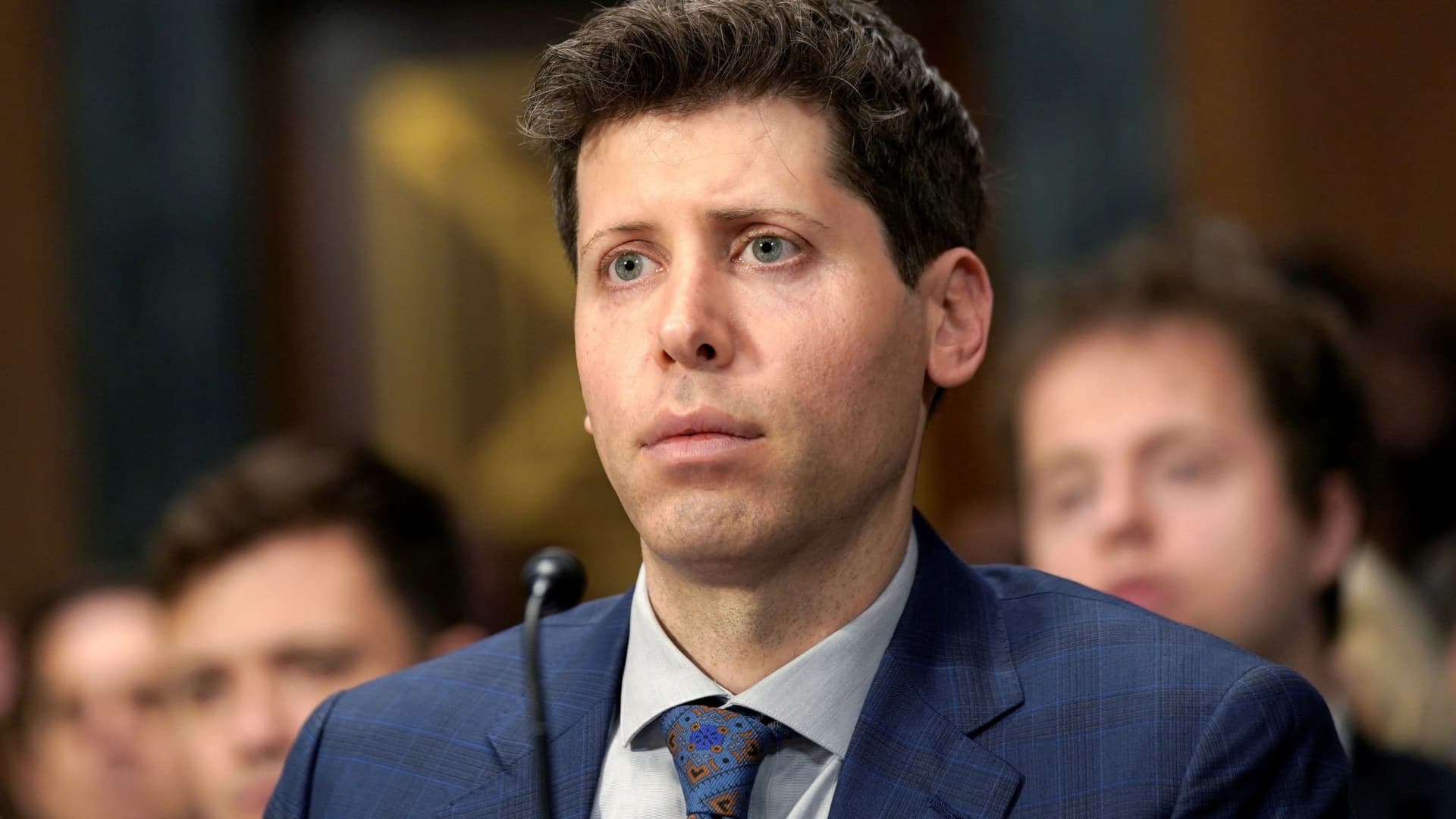 Photo of Here’s what happened during OpenAI CEO Sam Altman’s first congressional hearing on artificial intelligence