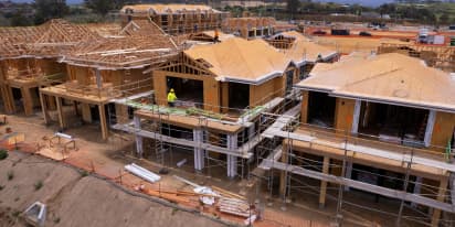 Homebuilder sentiment drops sharply, as mortgage rates surge over 7%