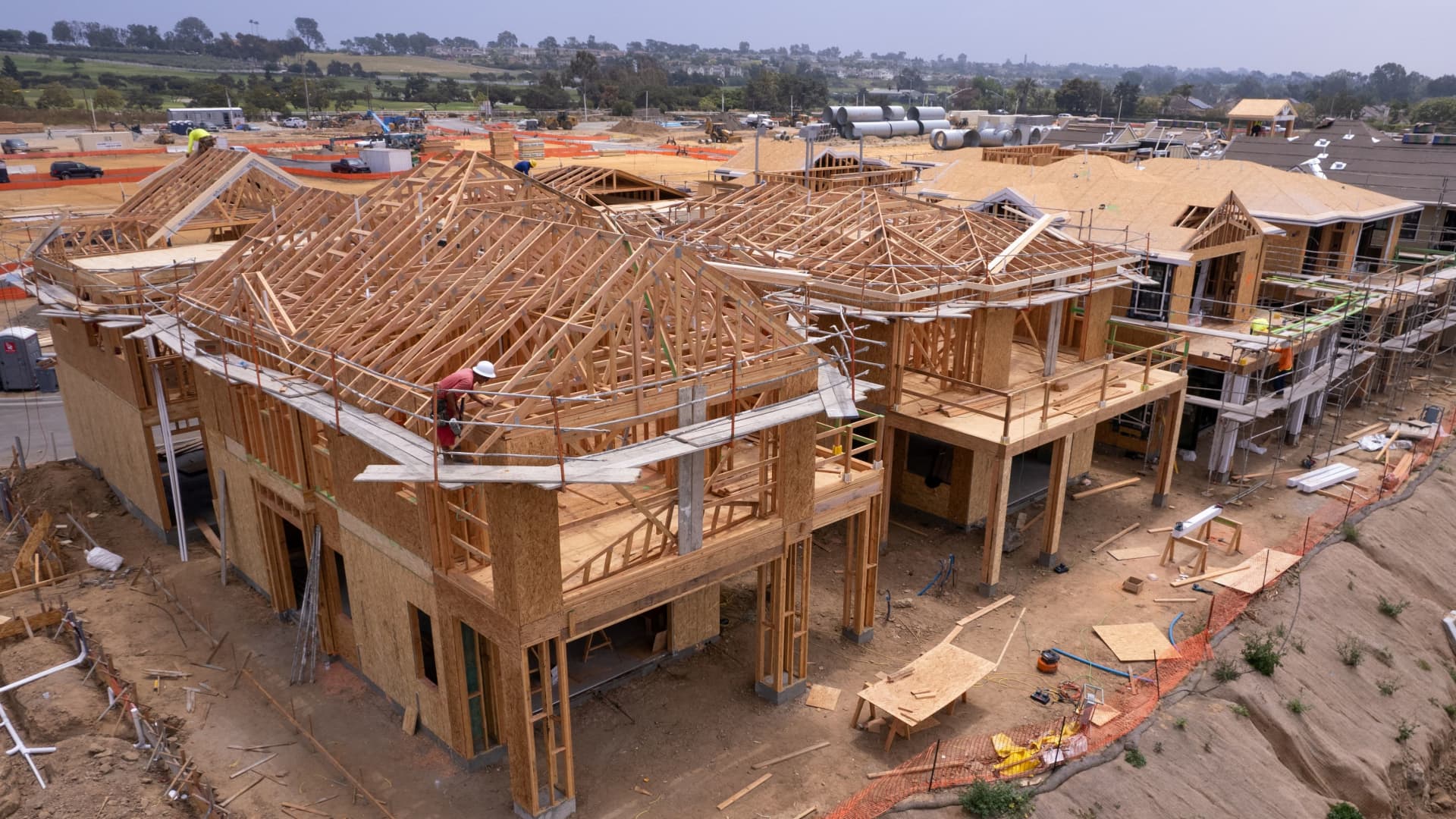 Homebuilder sentiment drops sharply, as mortgage rates surge over 7%
