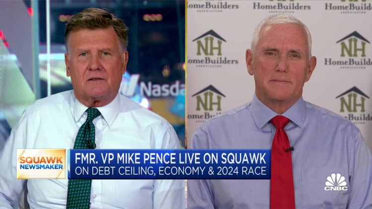 L'ancien vice-président Mike Pence: la dernière chose que nous devrions faire est d'augmenter les impôts