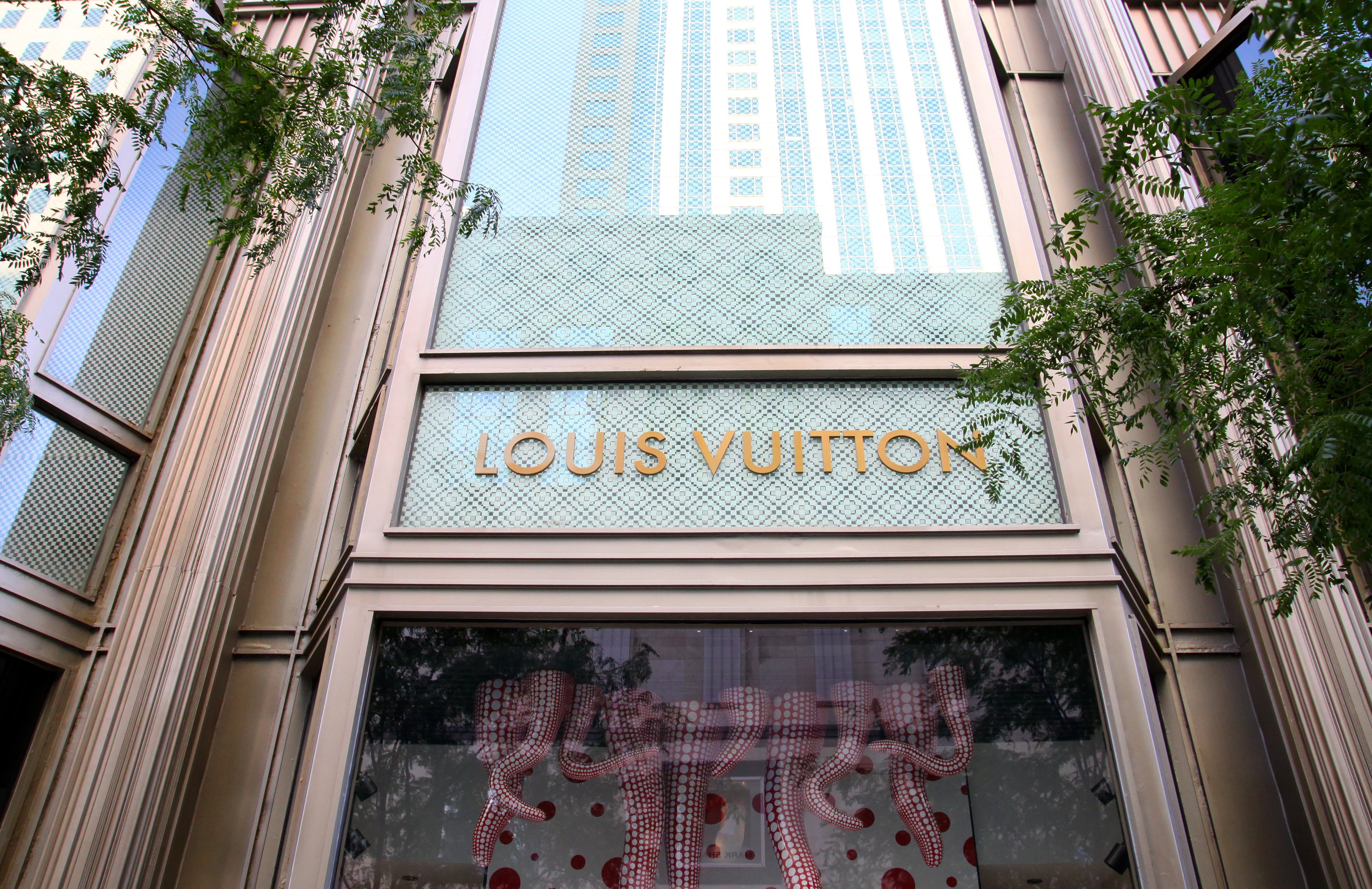 Brand Strategies that made LVMH luxury powerhouse- The Strategy Story