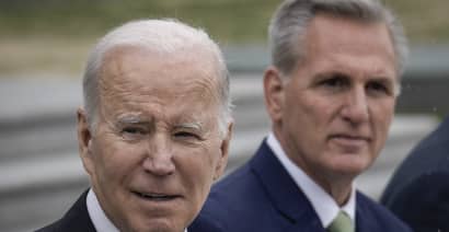 Biden and McCarthy to meet on Monday to try to avoid looming debt default