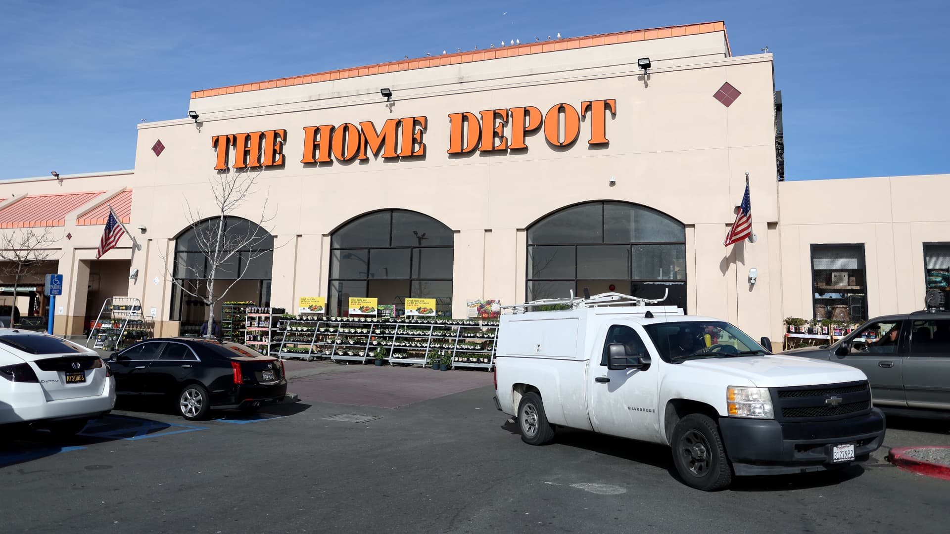 Home Depot acquiring SRS Distribution for $18.25 billion to grow pro sales