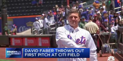 CNBC's David Faber throws out first pitch at Citi Field