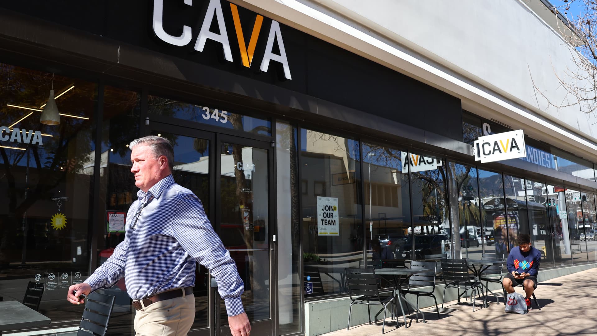 Mediterranean restaurant chain Cava files for IPO as revenue climbs
