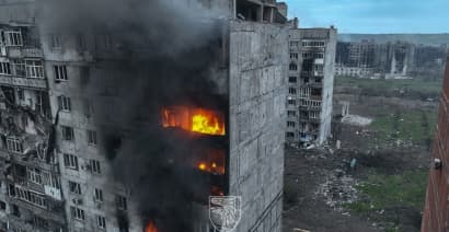 Clashes near Bakhmut persist despite easing, Ukraine's military says