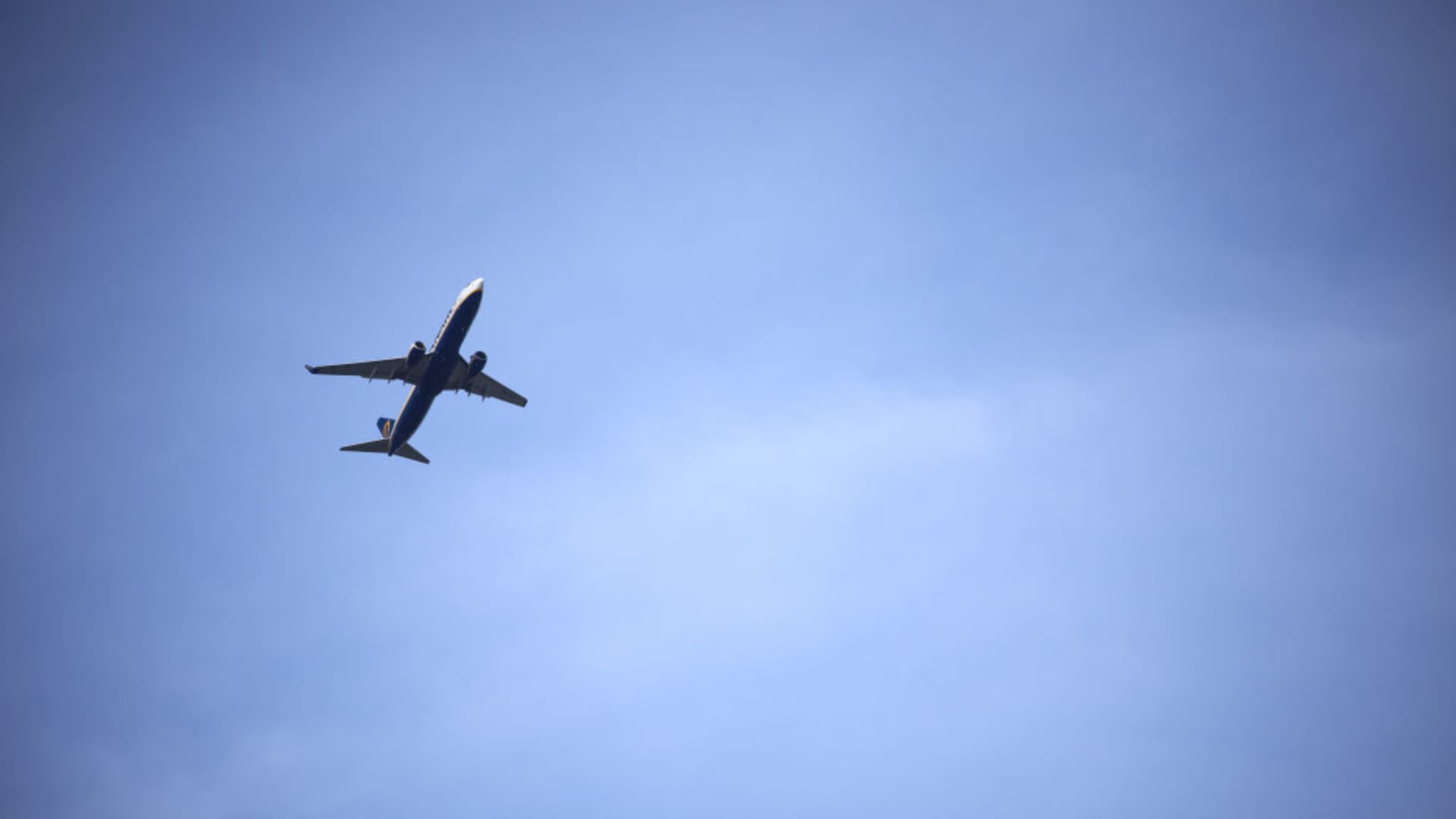 France bans short-haul flights as it looks to cut transport emissions