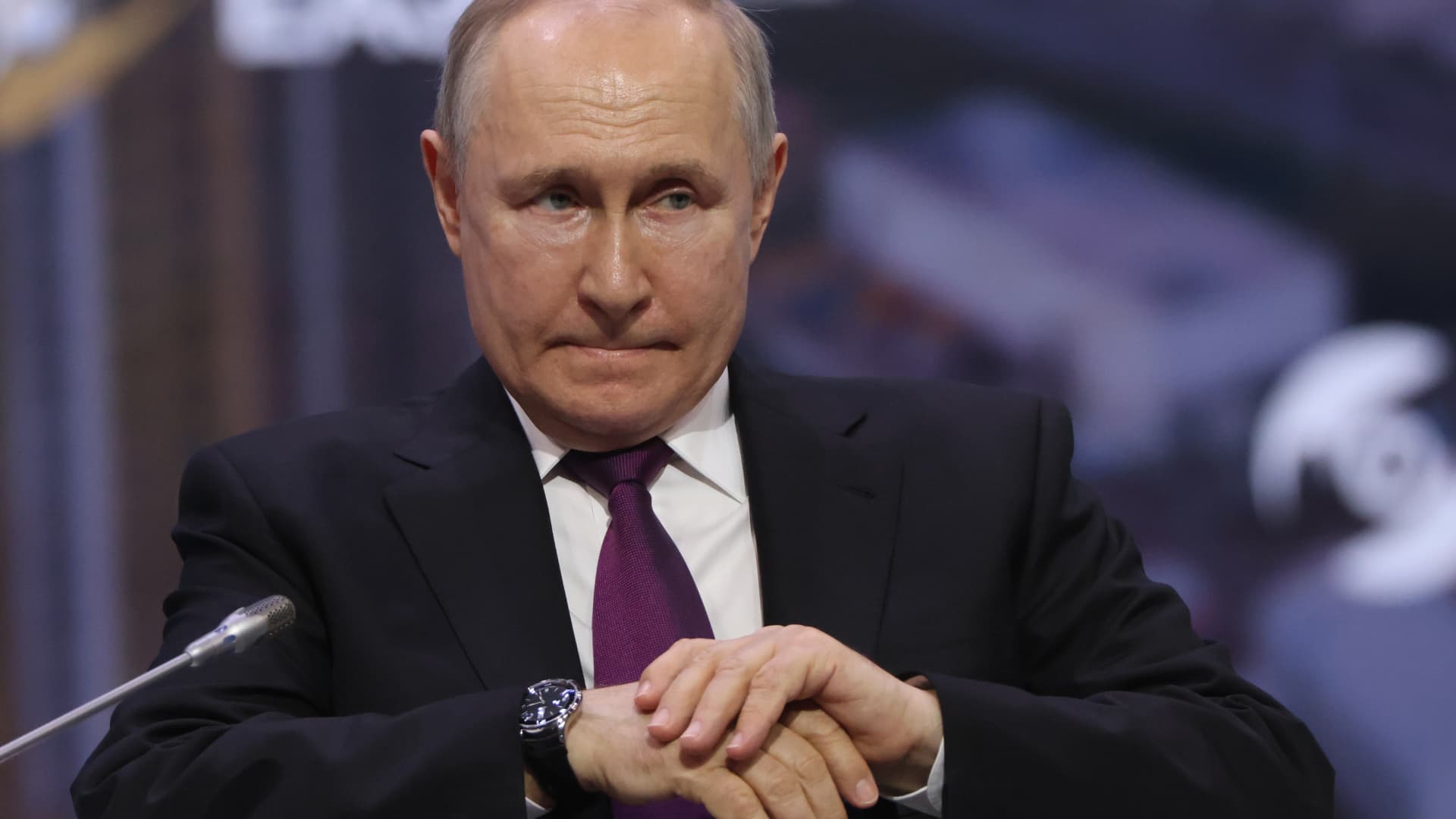 Russian President Vladimir Putin gestures during the 2nd Eurasian Economic Forum in Moscow, May 24, 2023.