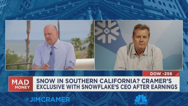 Snowflake CEO Frank Slootman speaks exclusively with Jim Cramer after earnings report