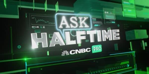 New York Community Bank and more: CNBC's 'Halftime Report' traders answer your questions