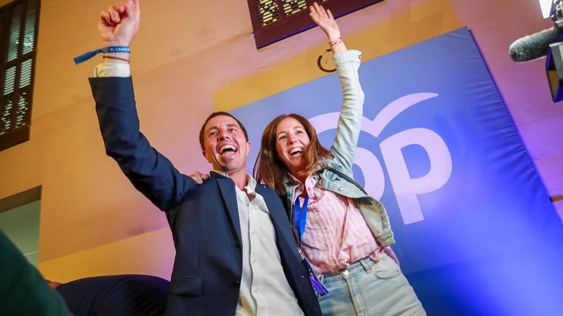 Spain’s conservative PP elbows Socialists out in regional elections