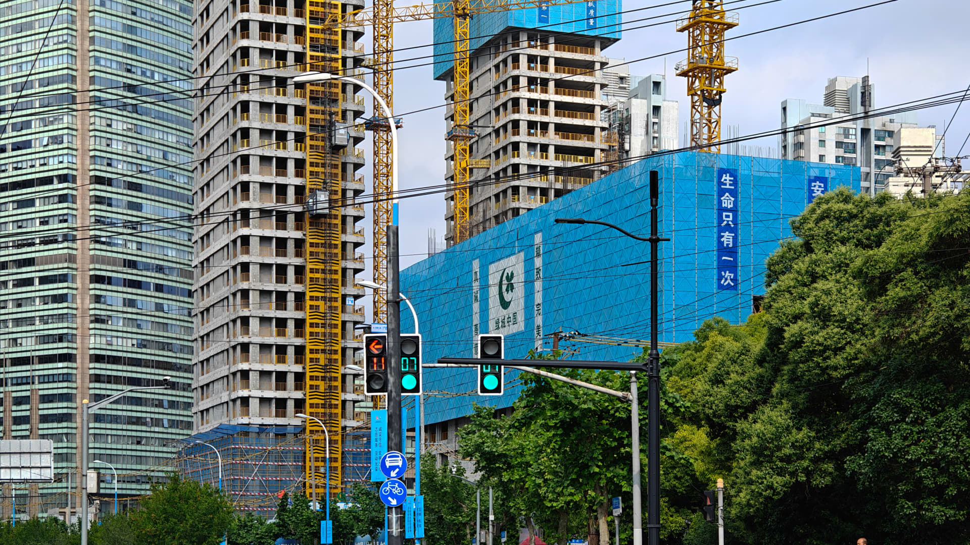 New warning signs are emerging for the Chinese real estate market
