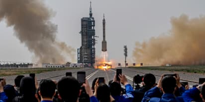 China launches crewed mission to its space station, plans moon landing before 2030