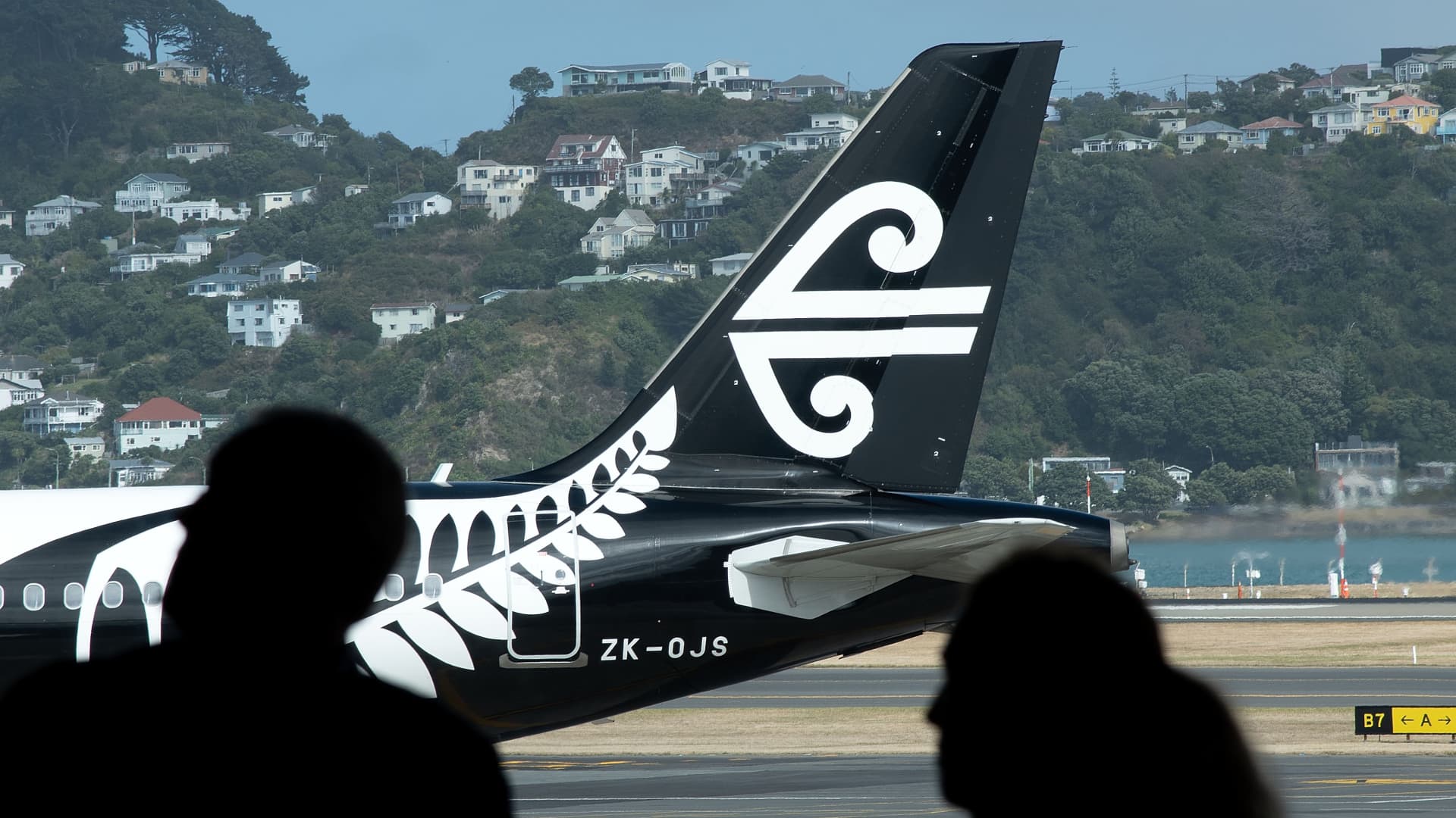 Air New Zealand to ask passengers to weigh themselves before boarding international flights