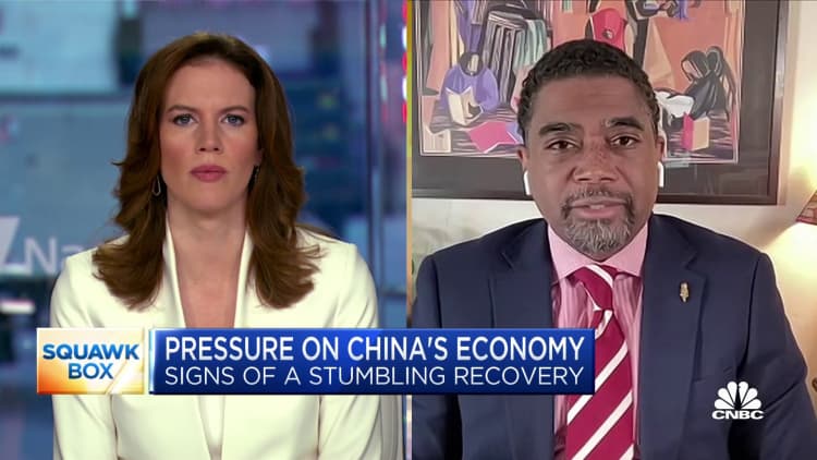 The latest data confirms China's recovery is stalling, says Longview Global's Dewardric McNeal