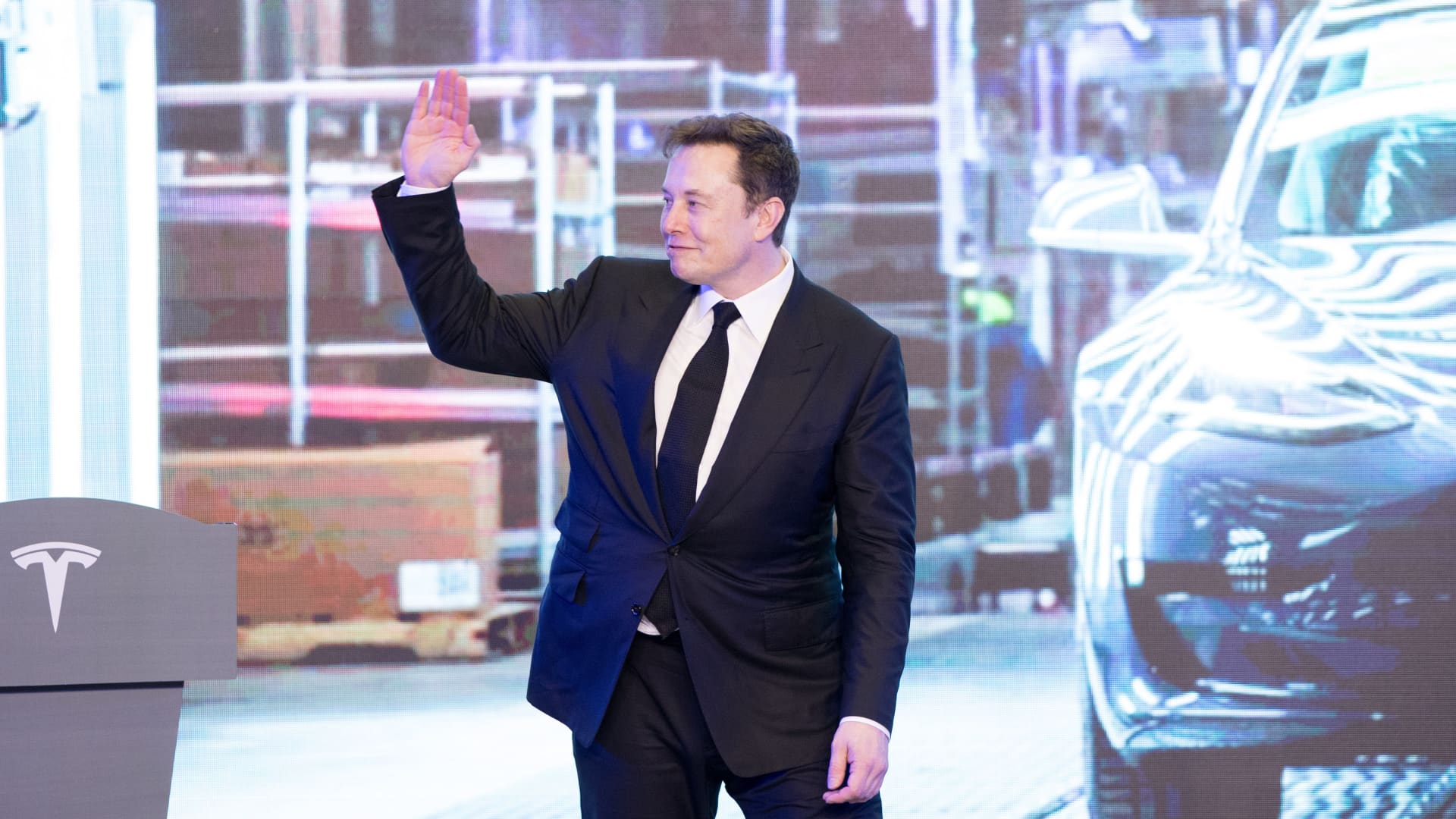 Photo of Elon Musk wrapped up his first visit to China in years. Here’s what the Tesla CEO was up to