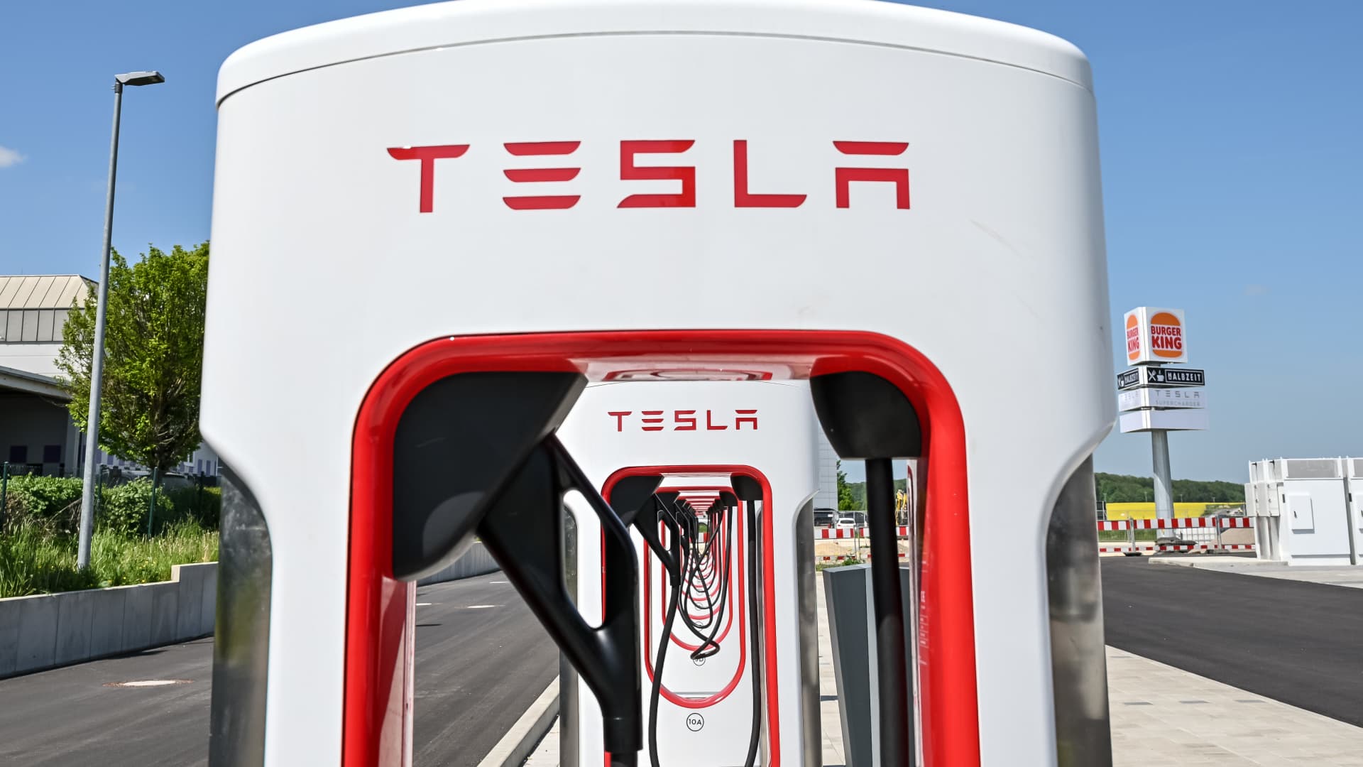 Hyundai and Kia to undertake Tesla’s EV charging tech subsequent yr – जगत न्यूज