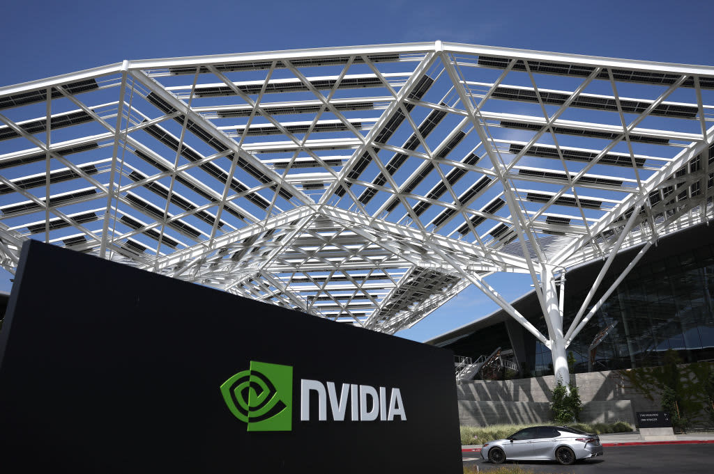 تراجعت أسهم إنتل بعد تقرير يفيد بأن Nvidia تعمل على شريحة كمبيوتر تعتمد على Arm