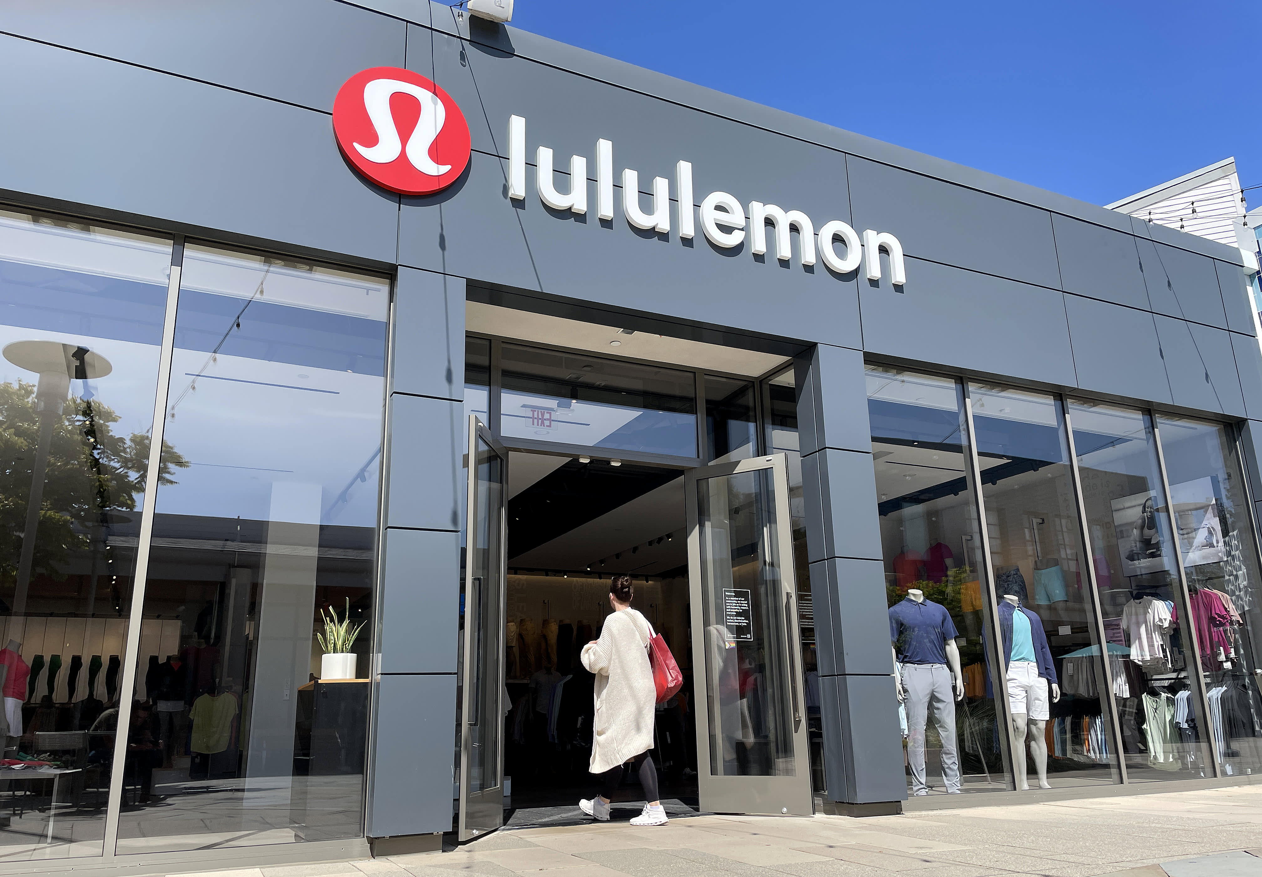 Lululemon (LULU) earnings for the second quarter of 2023