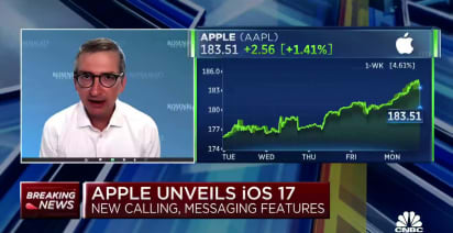 Apple's iOS 17 expands capabilities of iPhone ecosystem, says Rosenblatt's Barton Crockett