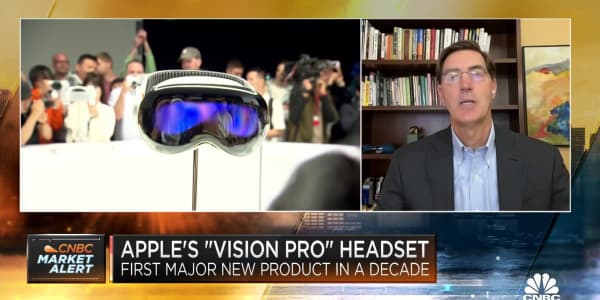 Apple Vision Pro is meant to 'seed the market', says Bernstein's Toni Sacconaghi