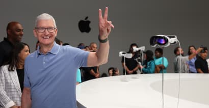 Apple Vision Pro: Impressive specs, new way of interacting could break VR curse