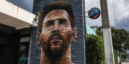 Soccer legend Lionel Messi chooses Inter Miami in blow to Saudi Arabia
