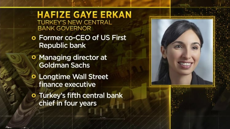 Erdogan elige a Hafize Gaye Erkan para dirigir el banco central de Turquía