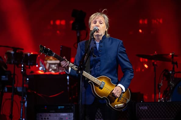 Paul McCartney sagt, AI habe John Lennons Stimme auf „letzter Beatle-Platte“ bekommen