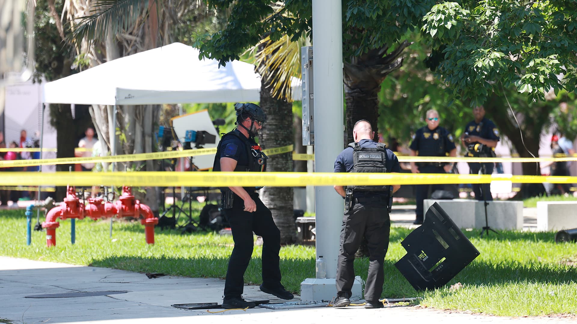 Miami Police investigate a suspicious item near the media area outside the Wilkie D. Ferguson Jr. United States Federal Courthouse where former President Donald Trump is scheduled to be arraigned later in the day on June 13, 2023 in Miami, Florida.