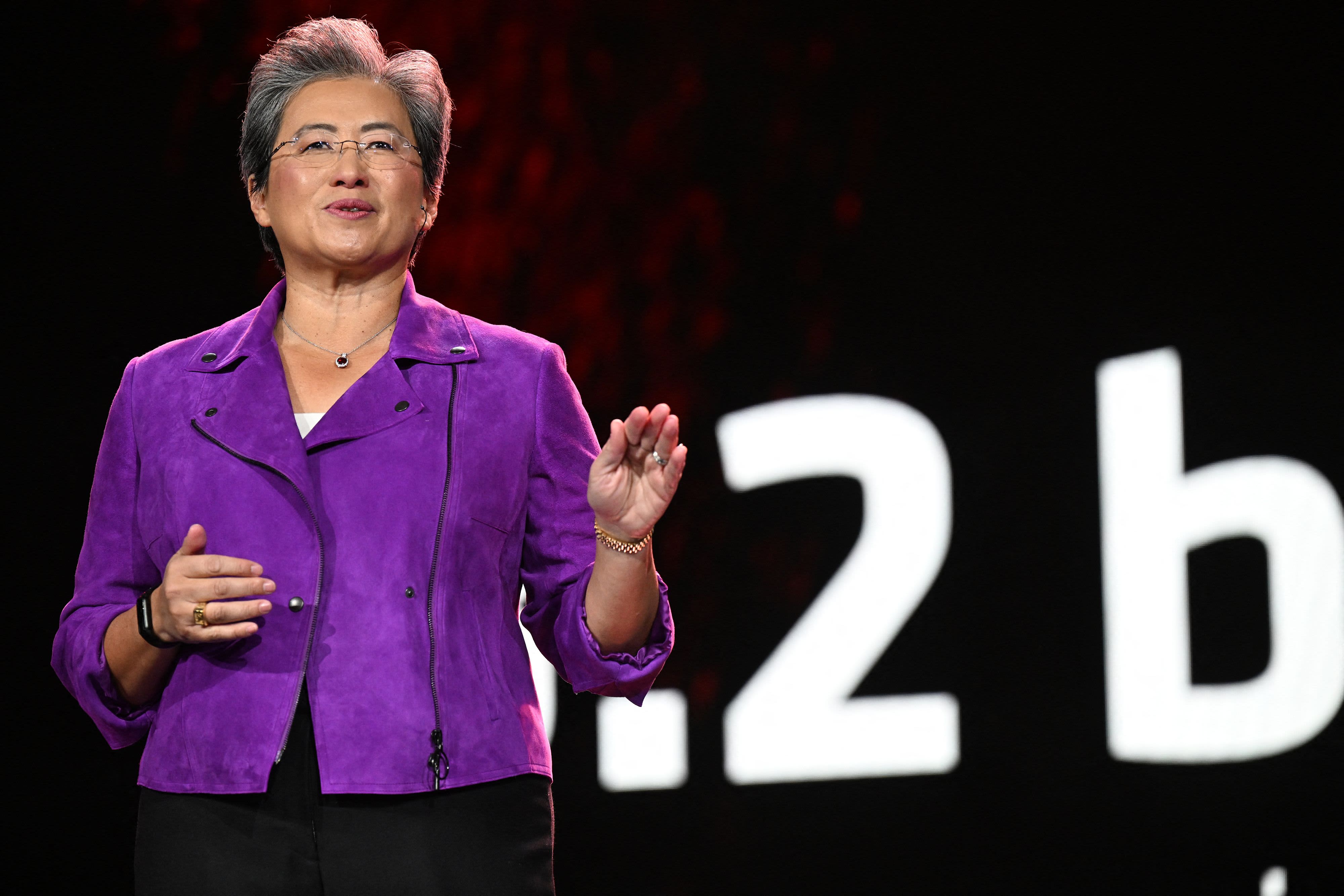 Wall Street looks past AMD's light guide, leading us to make a price target change