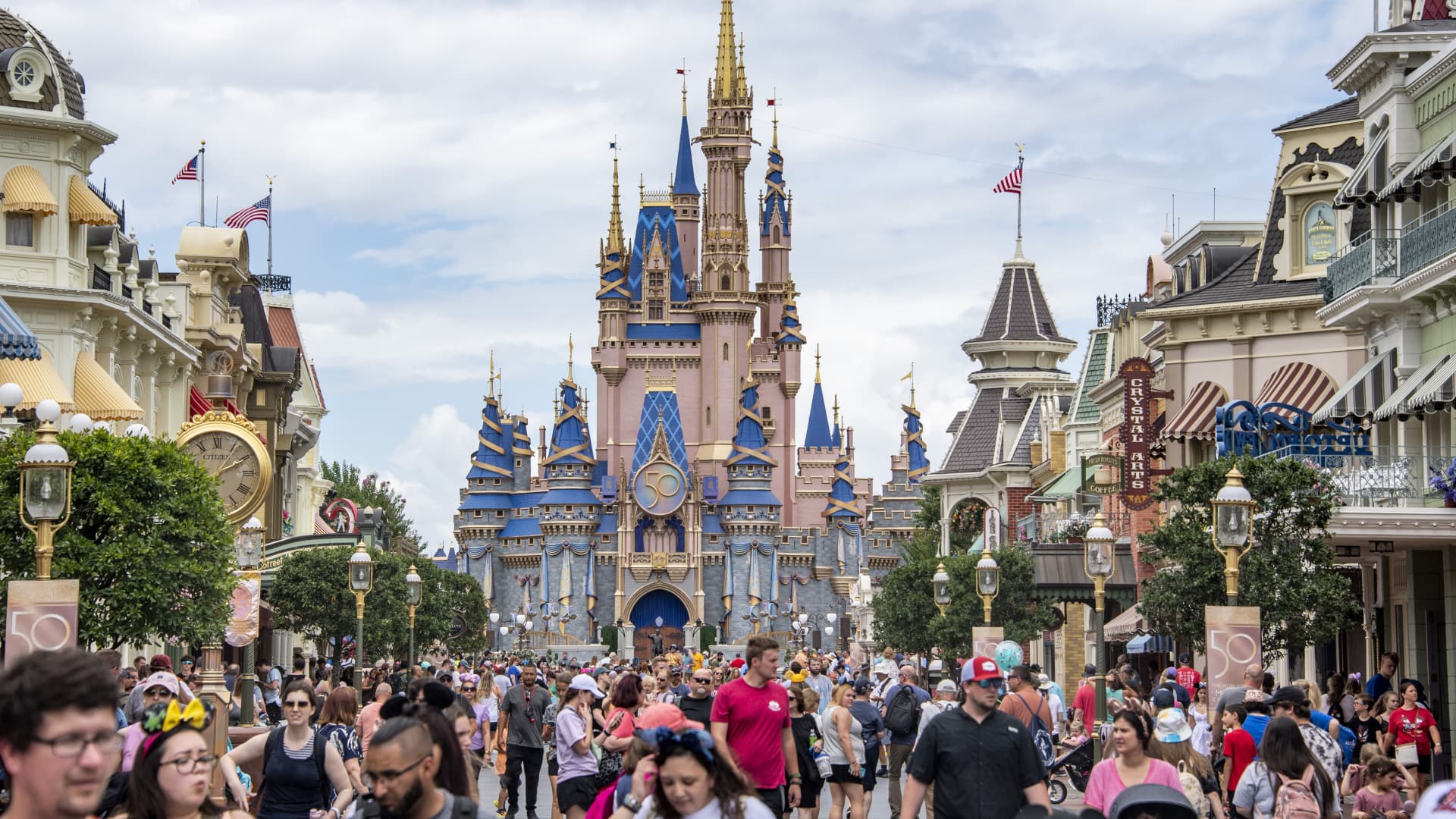 Disney offre des billets pour enfants à prix réduit dans les parcs nationaux
