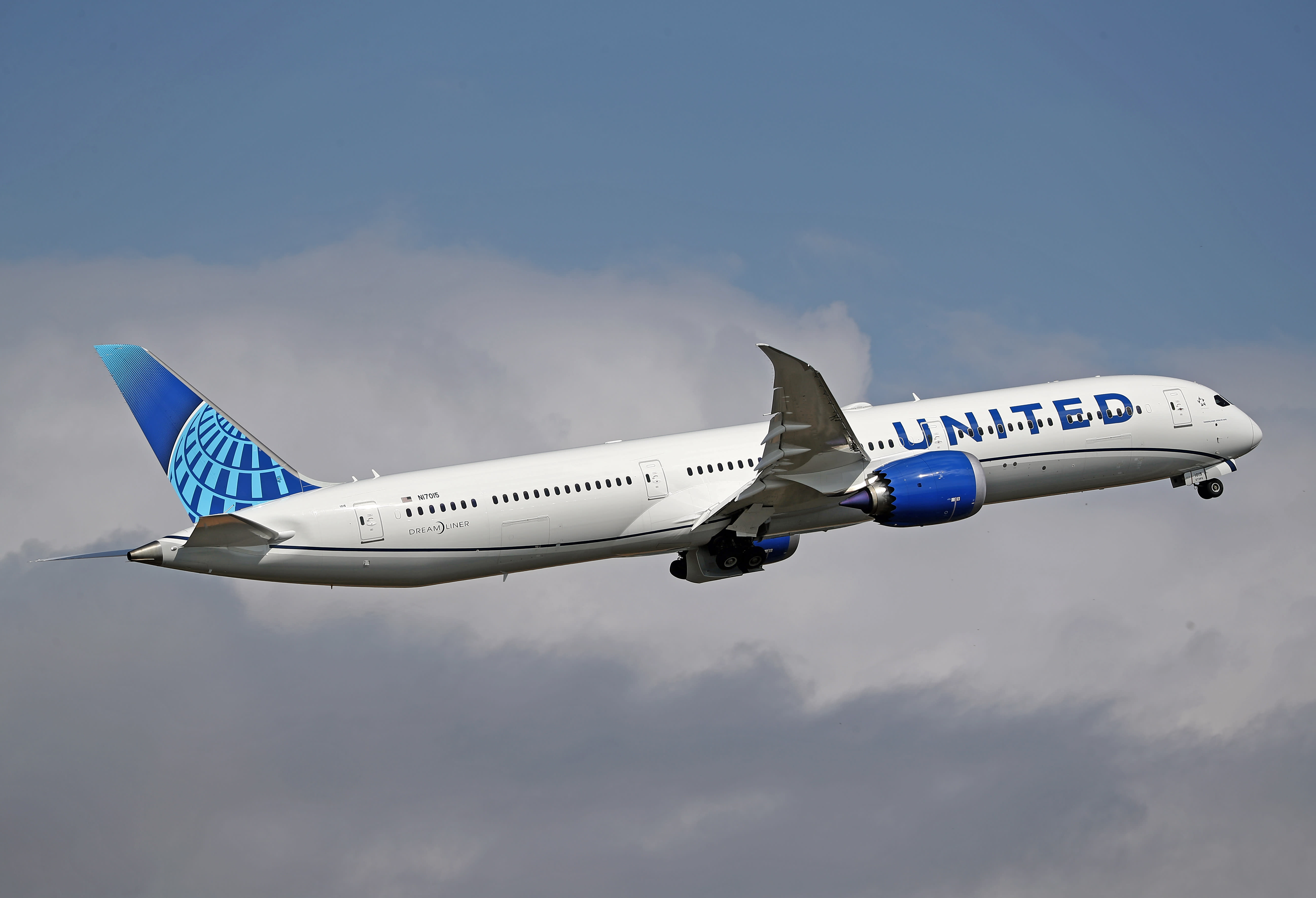 Zyski United Airlines (UAL) za trzeci kwartał 2023 r