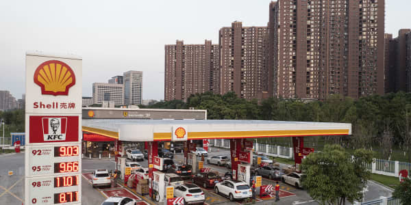 Shell CEO says EV charging stations in China are hot, predicts 'robust' oil and gas demand