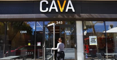 Cava and Sweetgreen see delivery orders fall as customers pick up their own food