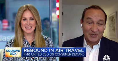 Leisure travel is 'back and rolling', says former United Airlines CEO Oscar Munoz