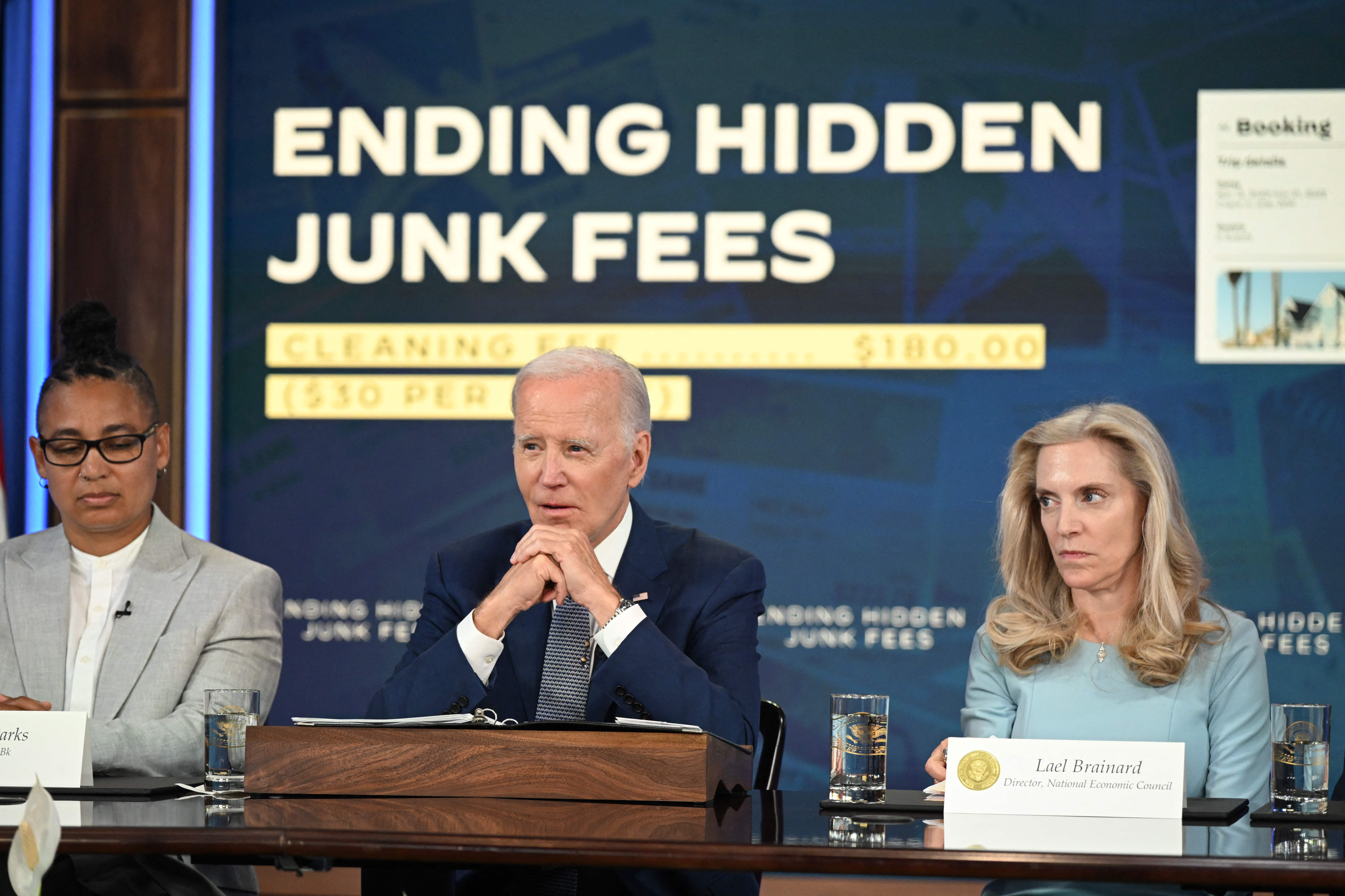 L'amministrazione Biden svela le proposte di modifica alle commissioni di scoperto delle principali banche