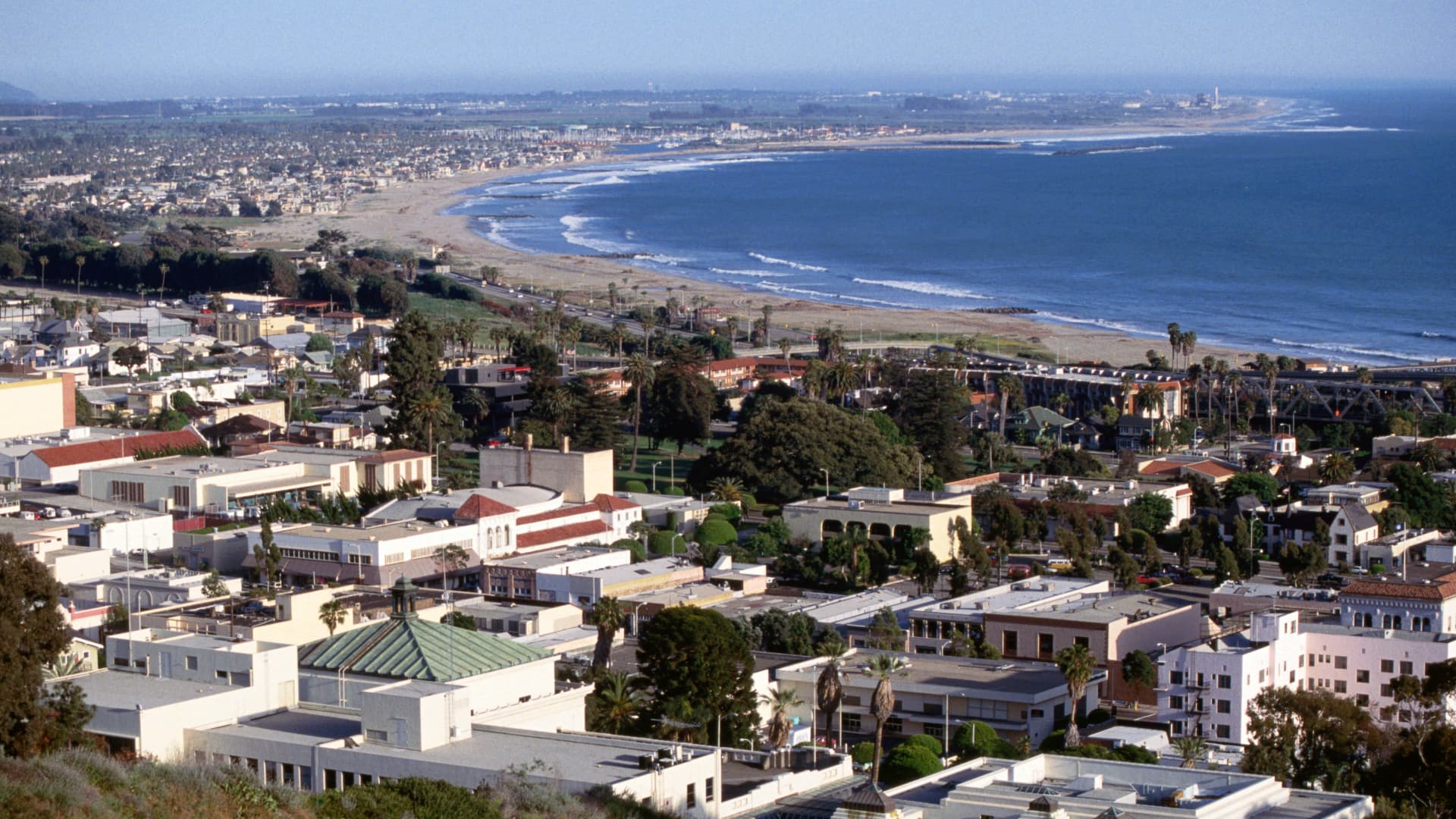 The Oxnard, Thousand Oaks and Ventura area in California ranked third on the list.