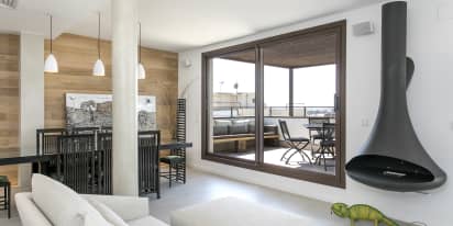 What a 250,000 euro penthouse renovation in Barcelona looks like 