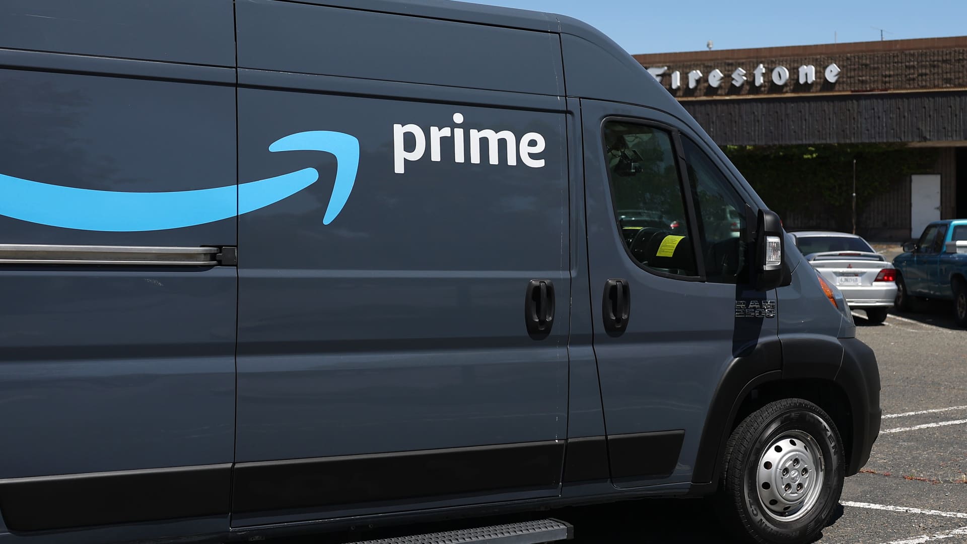 Amazon raises free shipping minimum to $35 for some customers who don’t have Prime