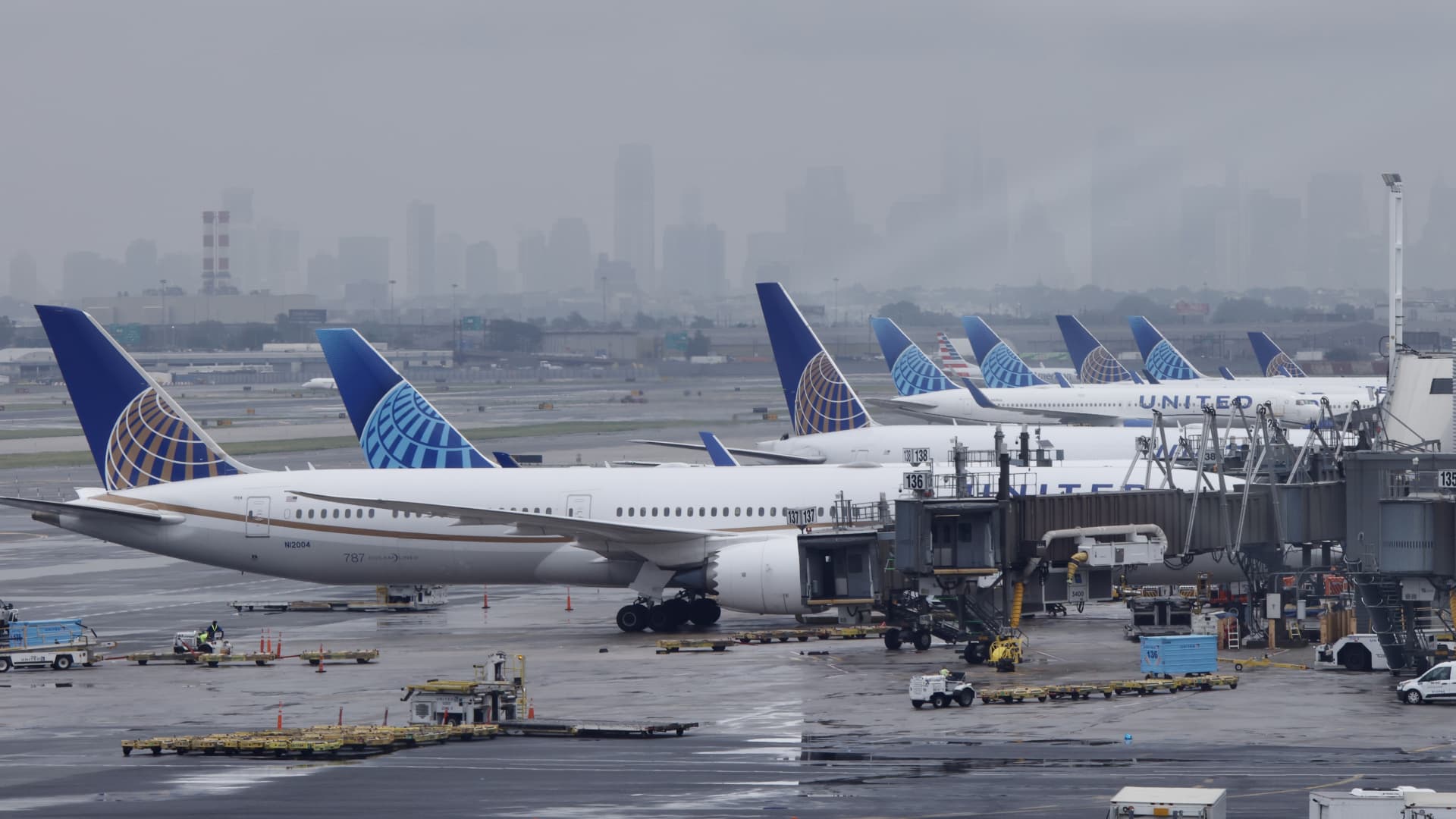 United gives 30,000 frequent flyer miles to travelers hit by flight delays, CEO says schedule cuts needed