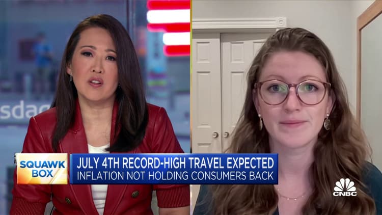 Hopper's Hayley Berg says we're seeing more 'deal-seeking behavior' from travellers