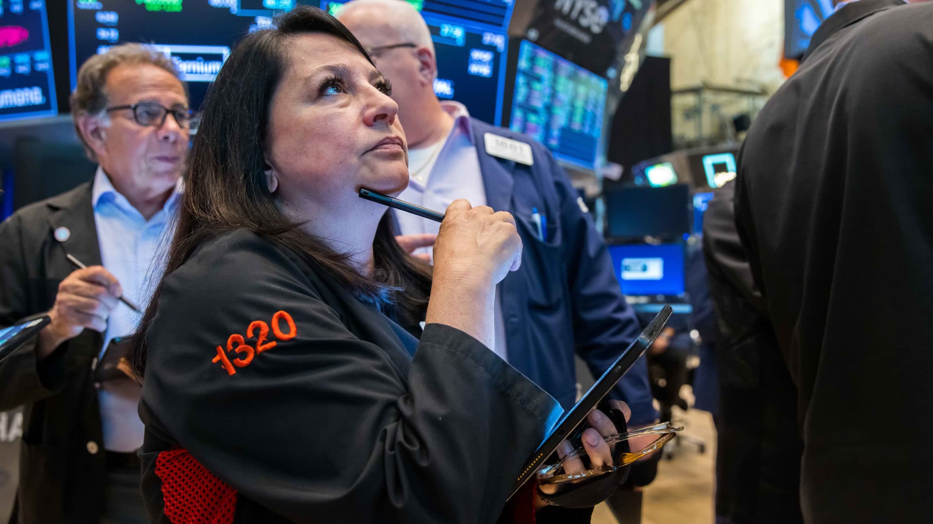 S&P 500 closes lower for a third day as rising bond yields pressure stocks: Live updates