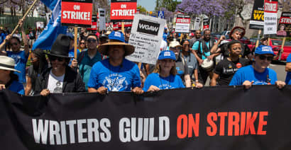 Hollywood writers reach tentative deal with studios to end strike