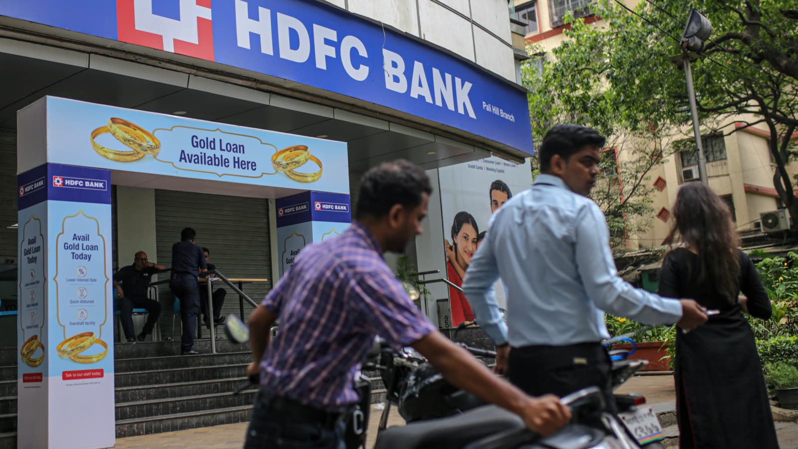 Which bank is fast growing in India?