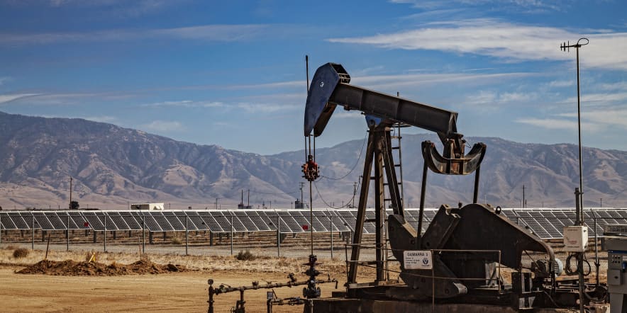Oil falls over 2% after Saudi pledge; investors keep wary eye on Israel  