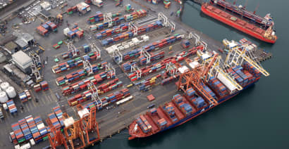 Canadian West Coast ports strike to be decided in all-union vote