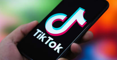 U.S. lawmakers consider changes to TikTok crackdown bill, says senator